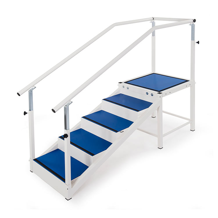 4-Step training staircase with painted steel handrails